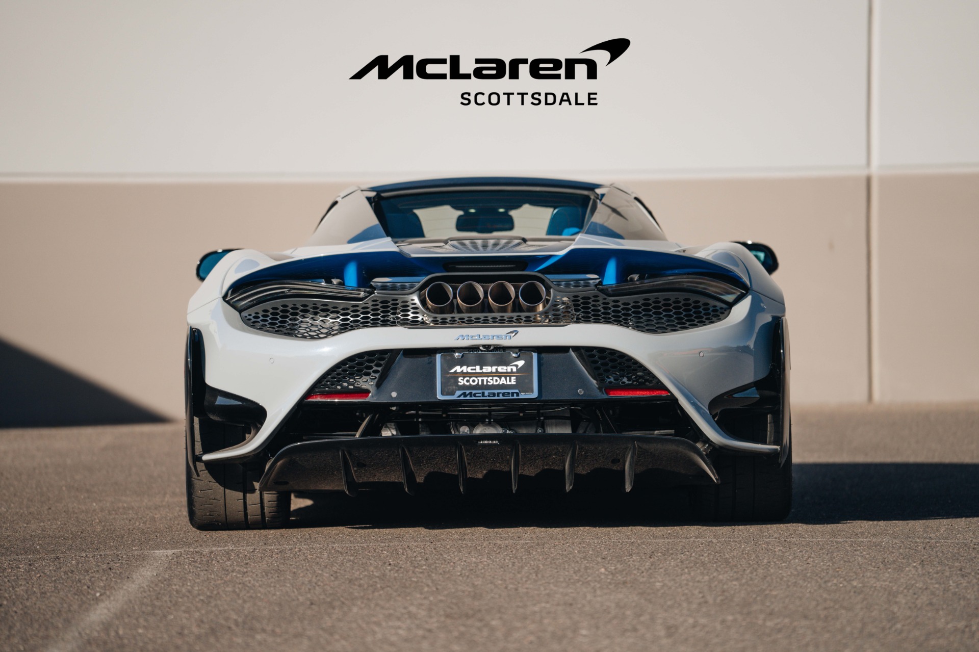 FEATURE – SEDAN ALL-PURPOSE ONLINE STORE