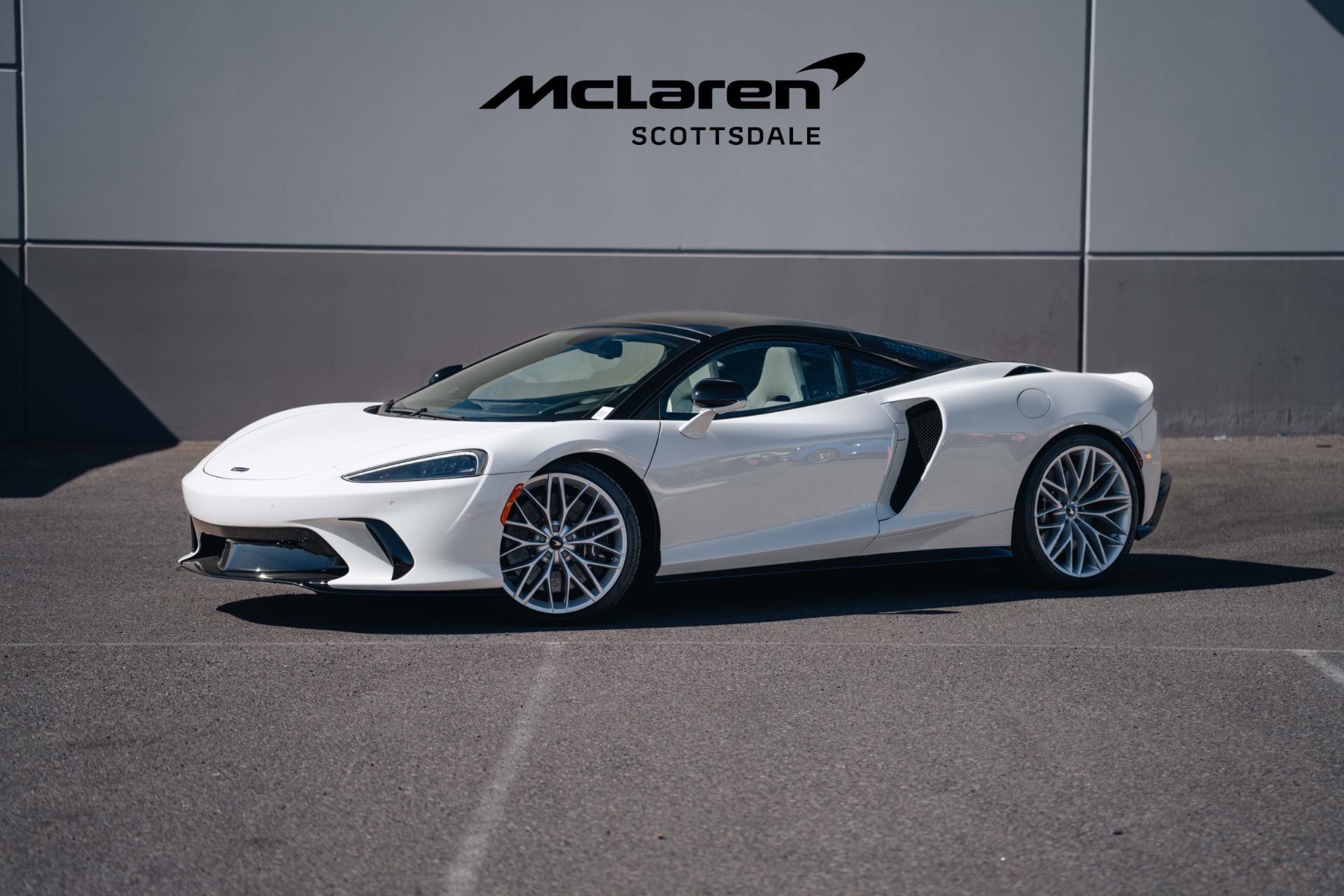 2025 McLaren GTS Base