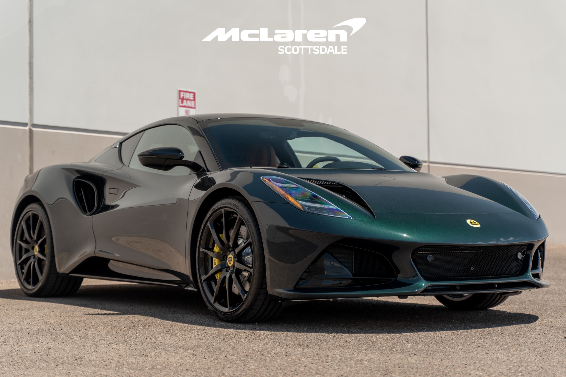 2025 Lotus Emira Base photo 3