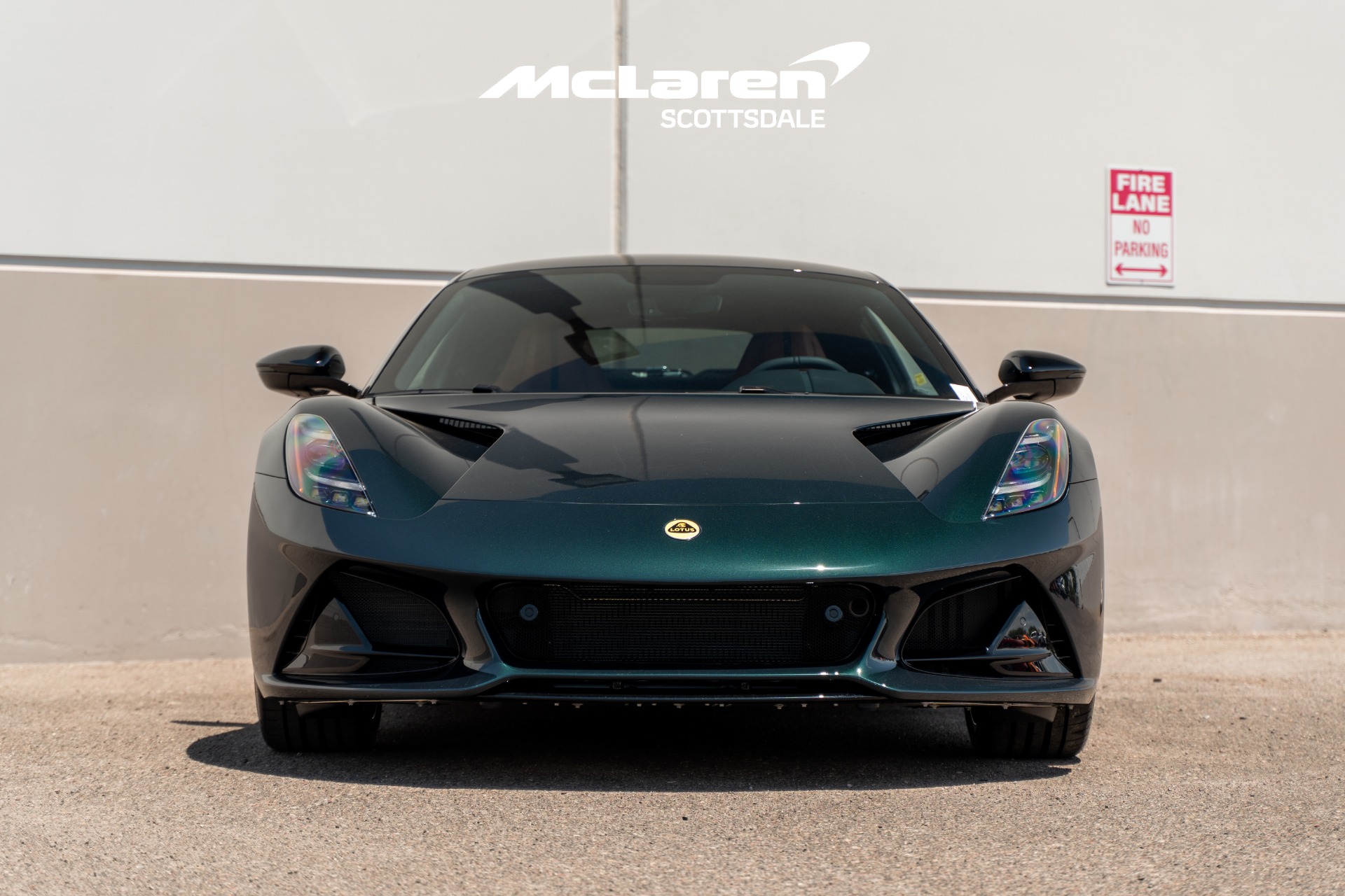 2025 Lotus Emira Base photo 4