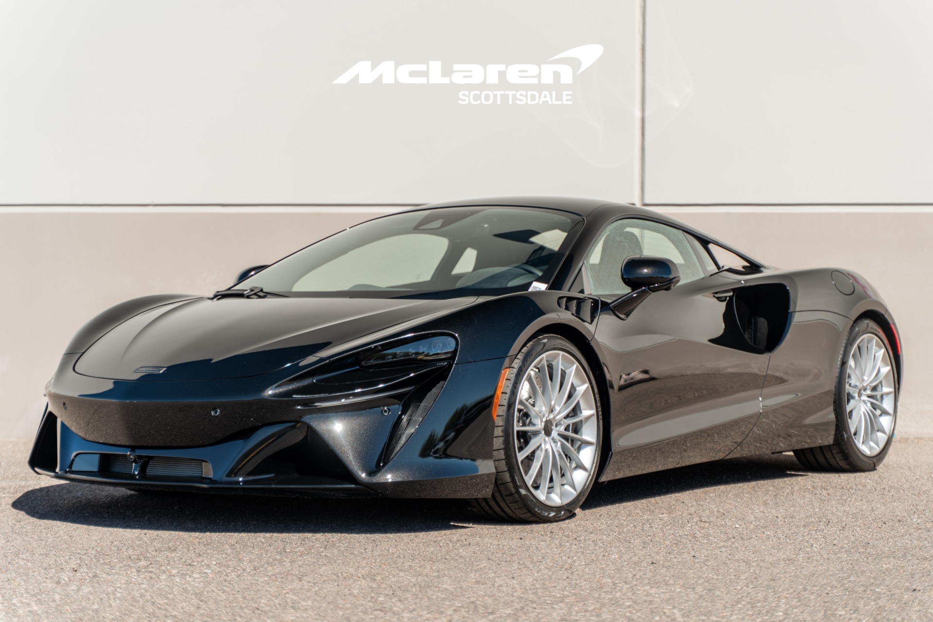 2025 Mclaren ARTURA photo 3