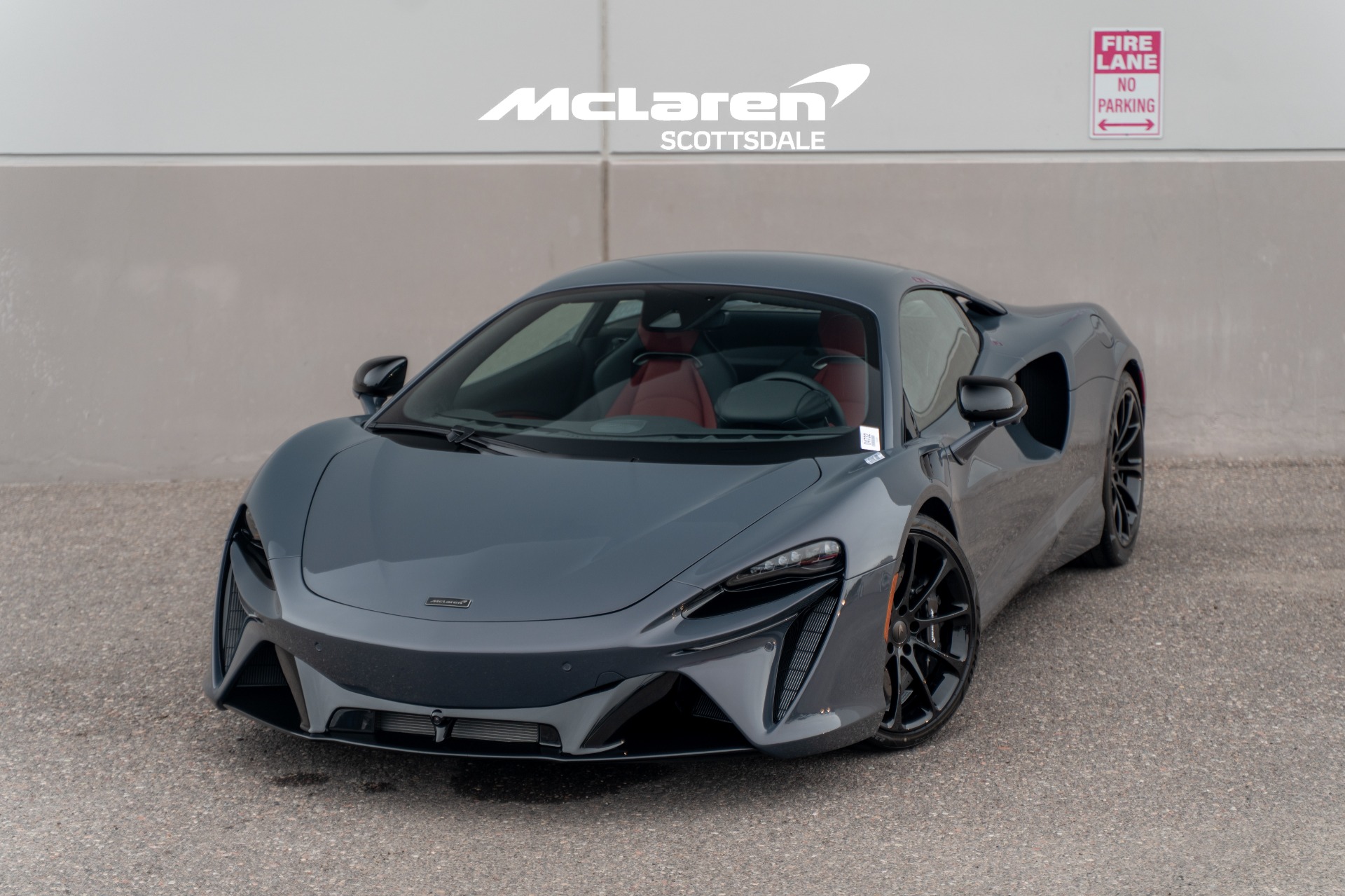 2026 McLaren Artura's photo