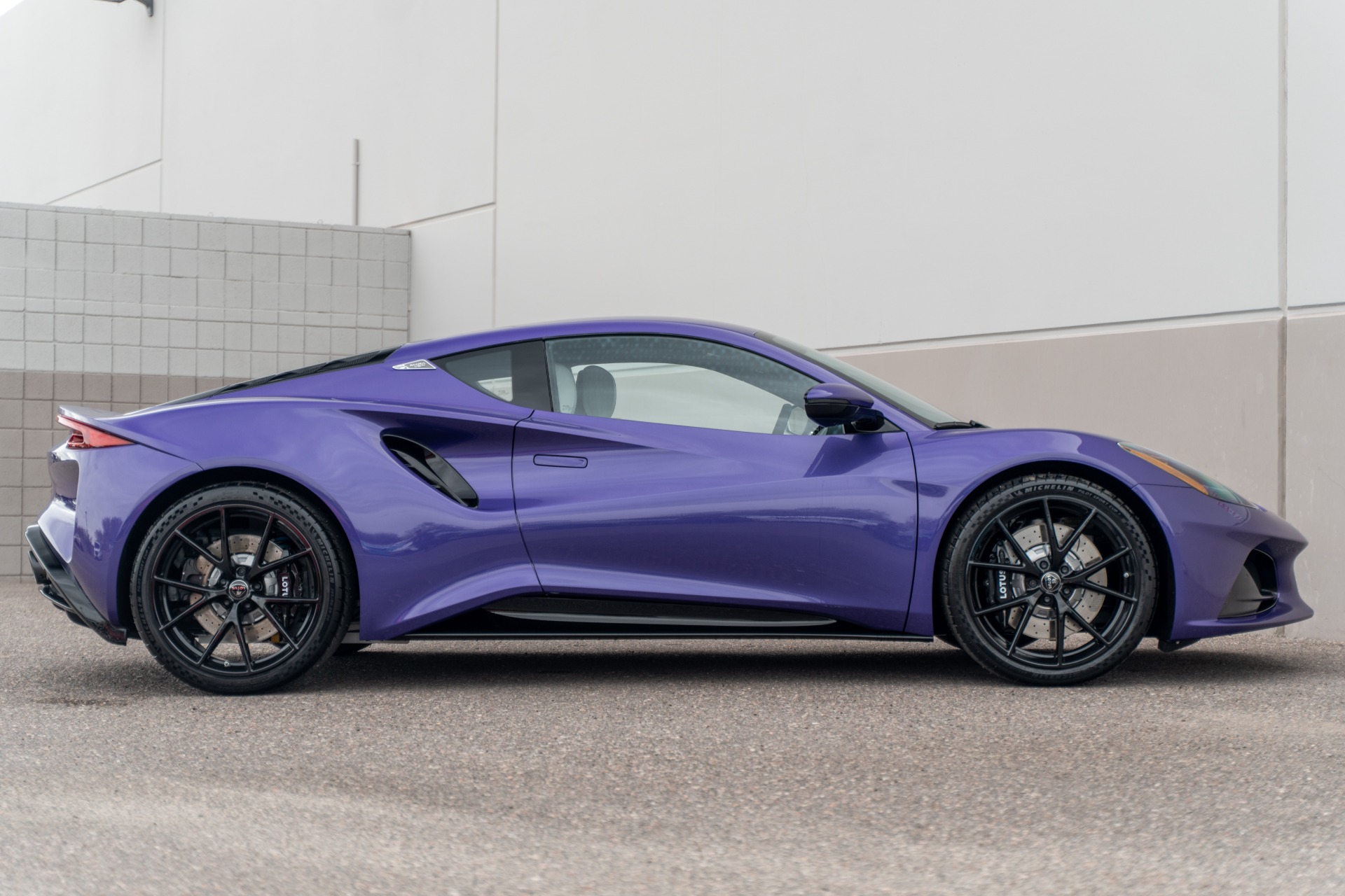 New 2026 LOTUS EMIRA V6 SE For Sale ($121,650) | McLaren
