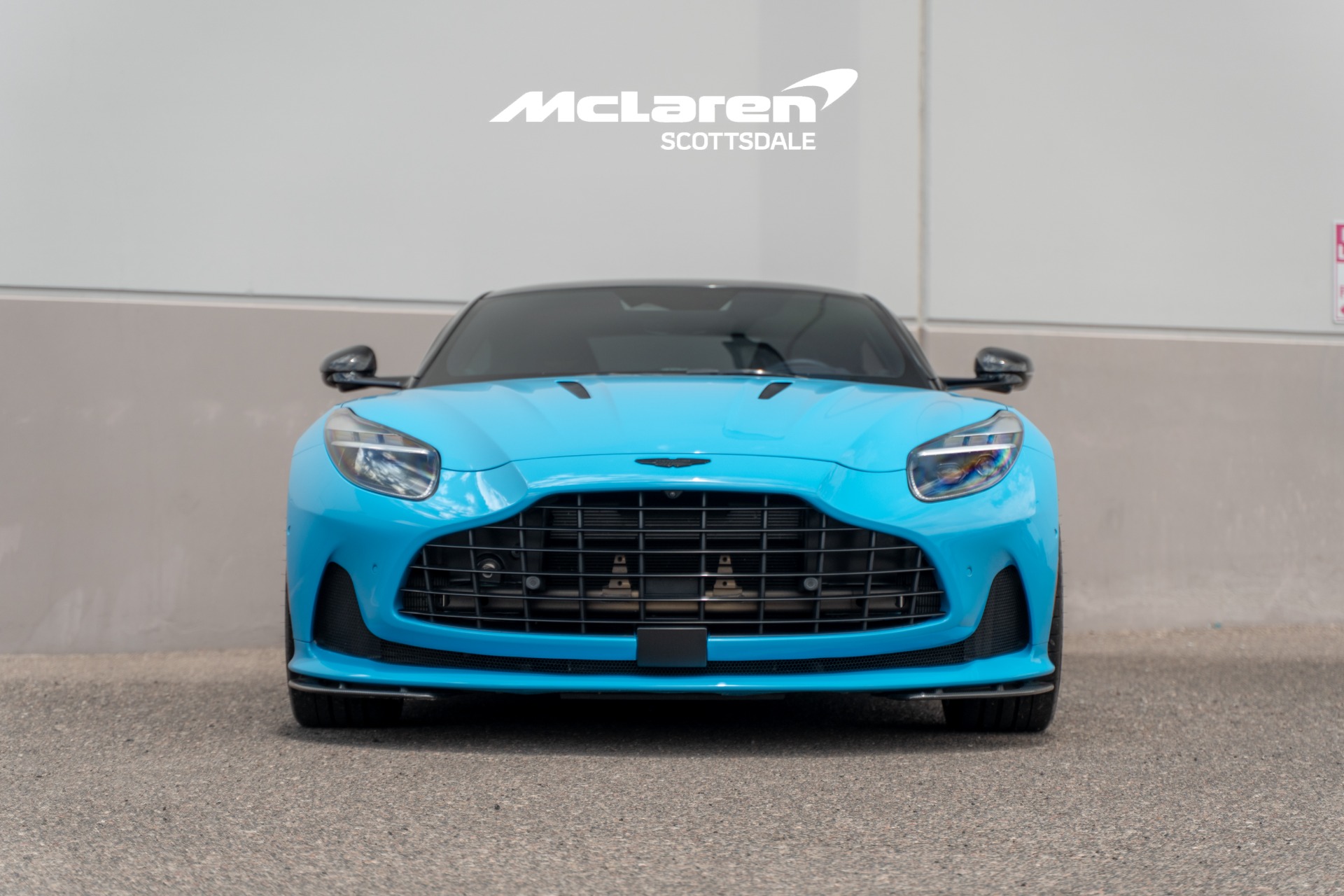 2024 Aston Martin DB12 Base - Photo 10