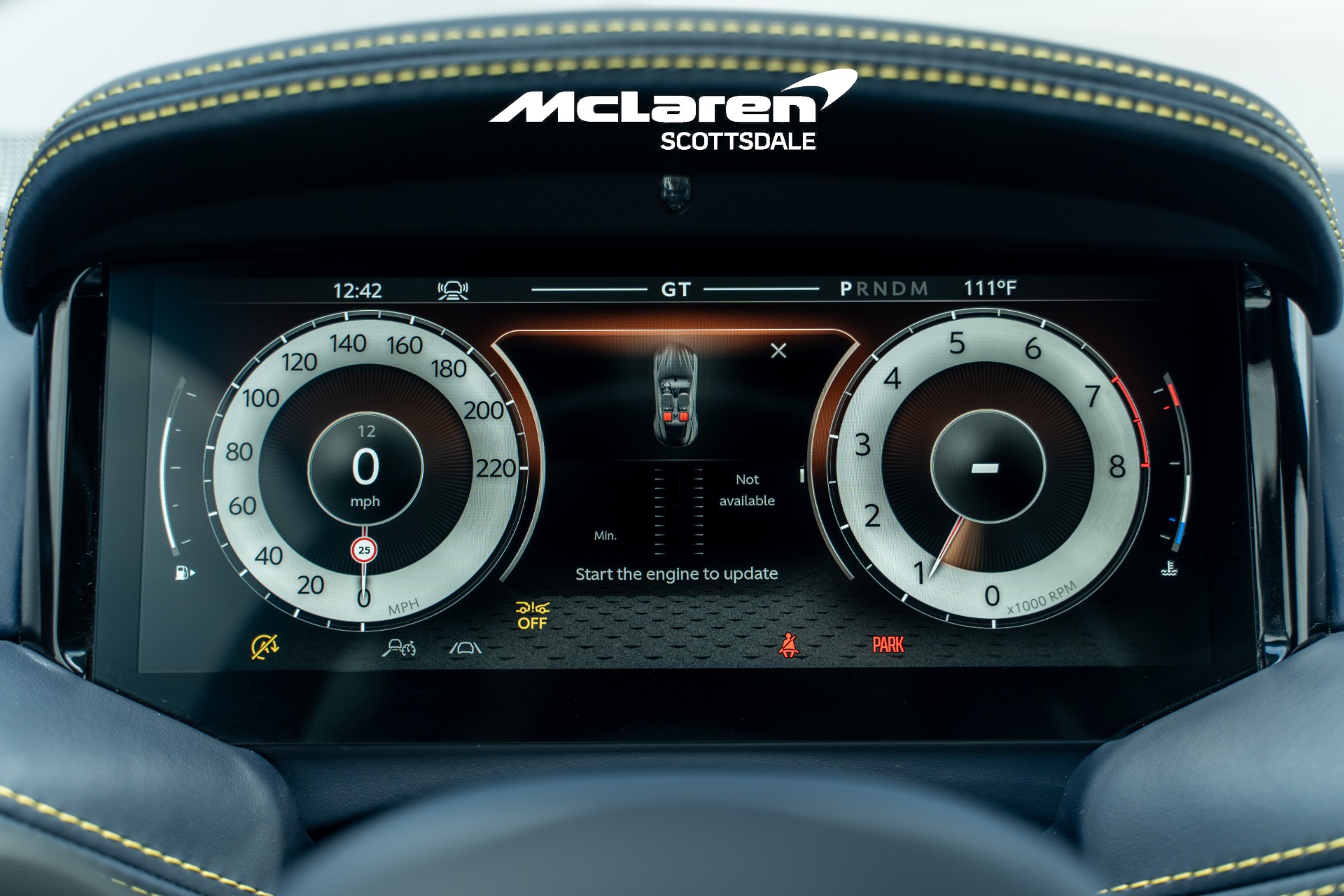 2024 Aston Martin DB12 Base - Photo 14