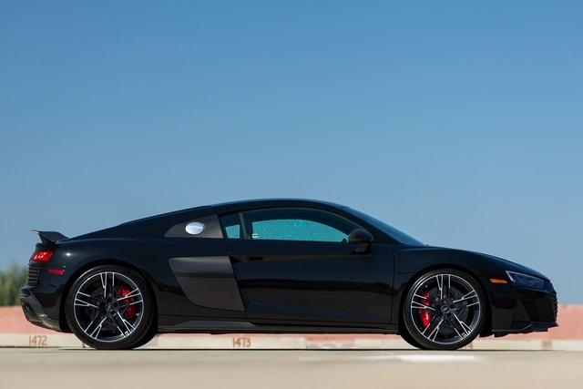 マイスト　Audi  R8 Amazon.com: Maisto – Audi R8 V10 Plus Silver – (36213s