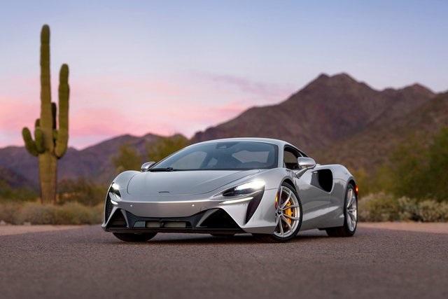 2023 McLaren Artura - McLaren Scottsdale